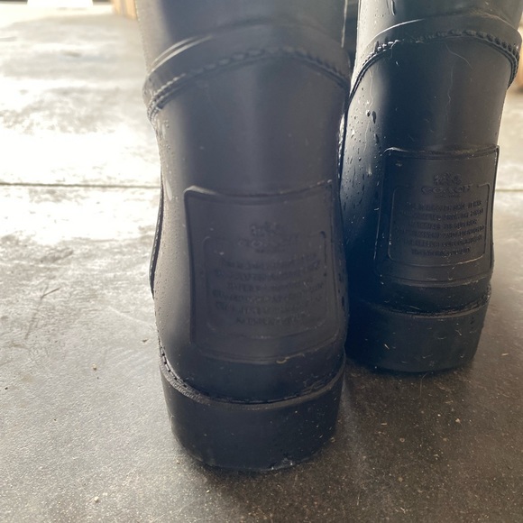 Coach Tristee Signature Matte Black Rainboots size 8 - Picture 4 of 5